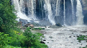 文旅城滨河公园