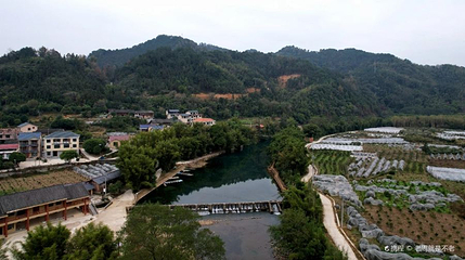西古坡壮寨景区第 1 张图片