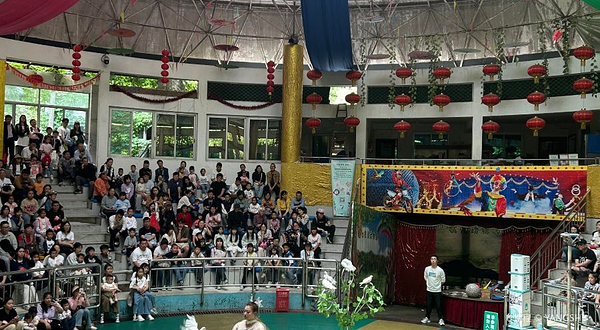 杭州动物园杂技馆