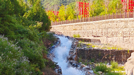 北京莲花山峡谷漂流第 1 张图片