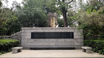 清华大学-清华英烈纪念碑