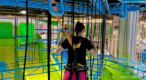 GIGGLE顽笑潮流运动场