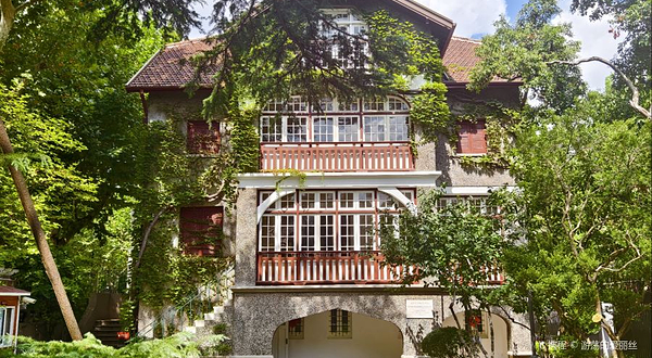 中国共产党代表团驻沪办事处纪念馆(周公馆)