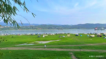 重庆上坝大草原露营地(北门-进口)