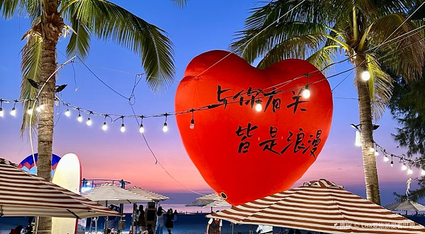 北海银滩景区鱼游广场