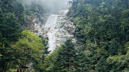 亲水叠瀑第 1 张图片