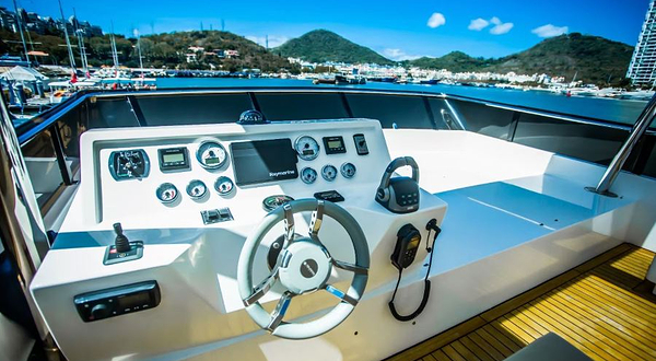 大连蓝海游艇俱乐部