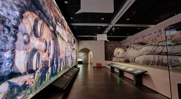 《从敦煌到大足》石窟艺术中国化流变展