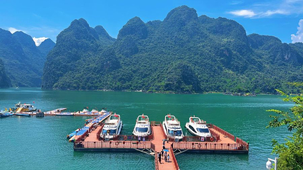 万峰湖红椿船舶旅游乘船区第 1 张图片