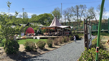 东方绿洲露营庄园