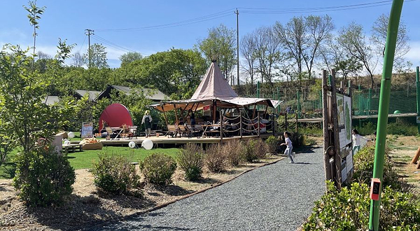 东方绿洲露营庄园