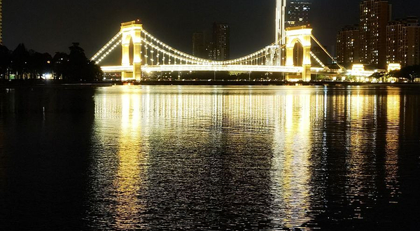 前河北路沿河公园