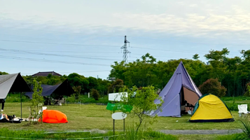 溪涧原野露营路亚基地