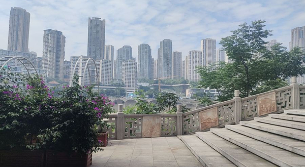 嘉陵江滨水步道