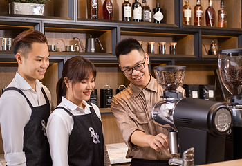 广州粤海喜来登酒店·&More大堂吧第 2 张图片