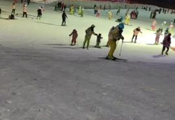 龙降坪国际滑雪场第 33 张图片