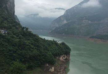 牛肝马肺峡第 2 张图片