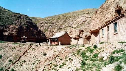 灵应山石窟寺第 2 张图片