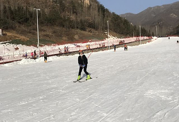 武当国际滑雪场第 28 张图片