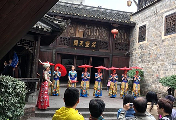 《梦幻沱江篝火晚会》演出第 38 张图片