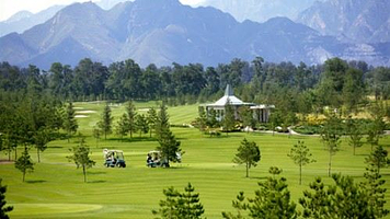 武汉·驿山高尔夫俱乐部