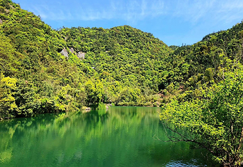 琴湖飞瀑景区第 10 张图片