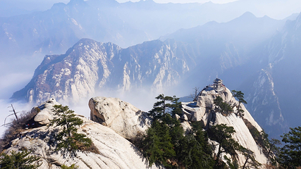 华山风景名胜区-鹞子翻身第 2 张图片