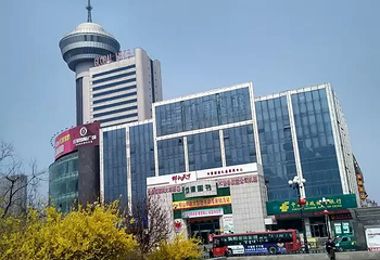 站前广场第 5 张图片