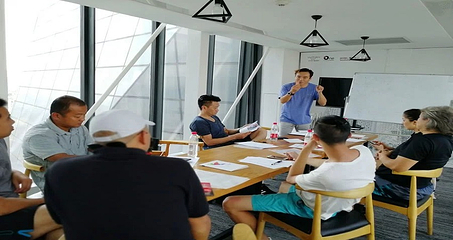 同温层滑翔伞培训基地第 5 张图片