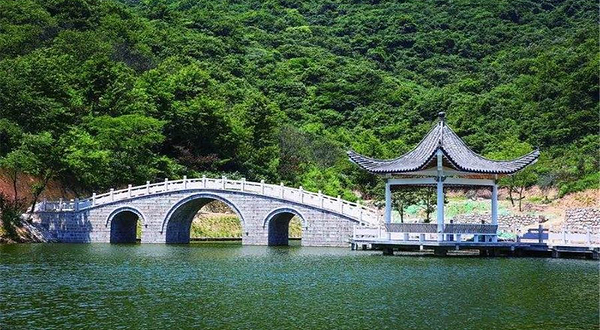 鸡公山桃花寨景区