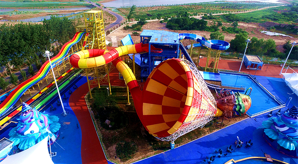 泉水叮咚水世界