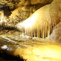枫林地心大峡谷风景区