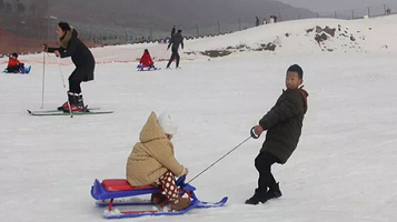 龙门崮滑雪场(三庄镇店)