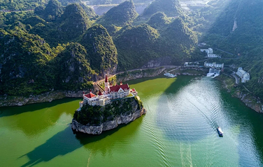 万峰湖第 20 张图片