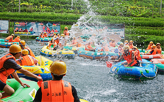 桂林十二滩漂流