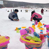 龙山国际滑雪场