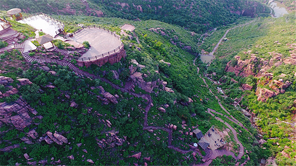 万安山旅游度假区七彩大峡谷第 52 张图片