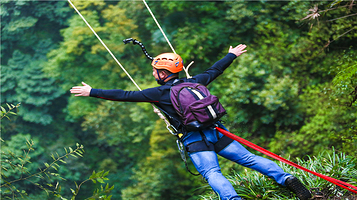 猴耳天坑·极限酷玩公园