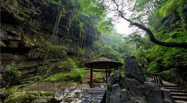 石门壶瓶山