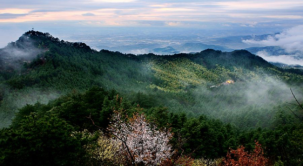 湖北三角山旅游度假区