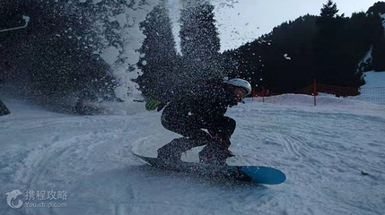 天山小峡谷滑雪场第 2 张图片