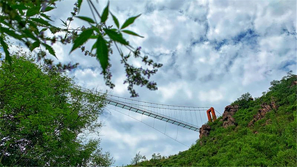 万安山旅游度假区七彩大峡谷第 13 张图片