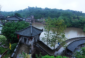 神龙山巴人古堡第 15 张图片