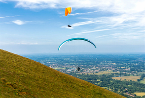 兴隆山滑翔伞飞行基地