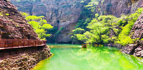 太行赤壁悬流景区第 15 张图片