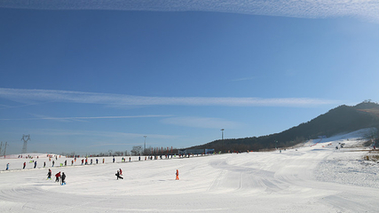 莲花山滑雪场第 14 张图片