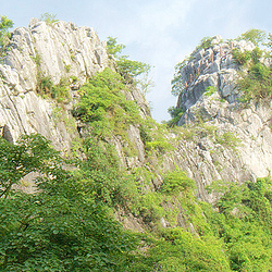 六峰山
