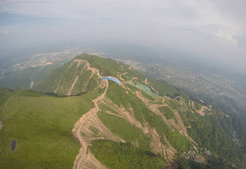 赣州盘古山滑翔伞飞行基地第 5 张图片