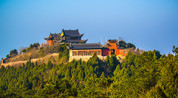 白兆山李白文化旅游区