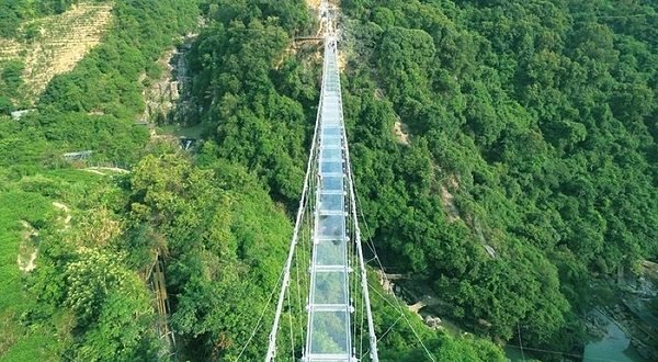 凤翔峡原始生态旅游区